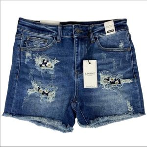 Judy Blue Daisy Patch Shorts